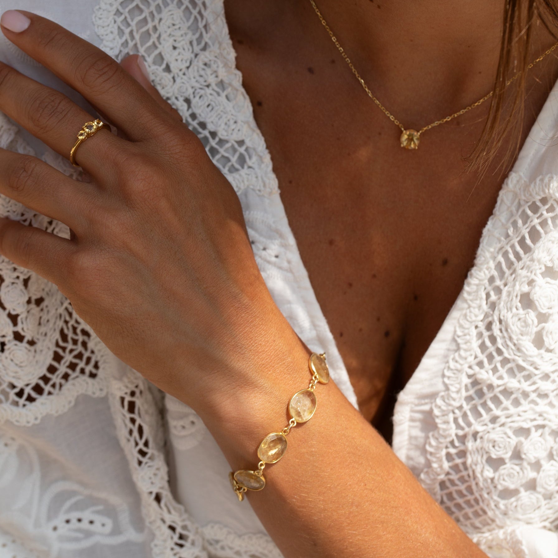 CORONA BRACELET