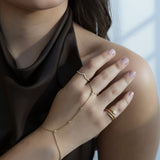 ELLE HAND BRACELET